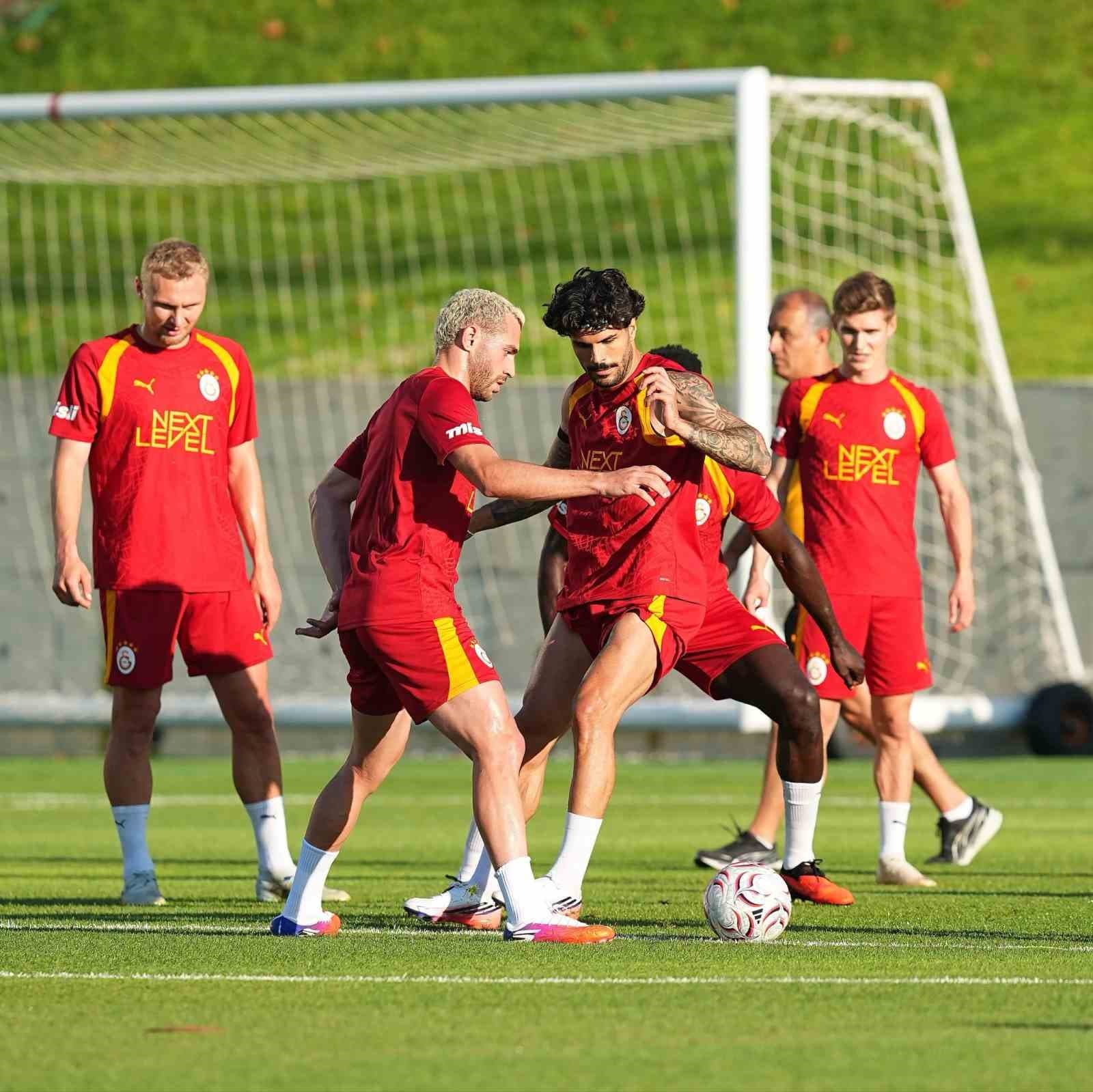 Galatasaray, Erzurumspor Maçı Öncesi Antrenmanlarını Devam Ettirdi