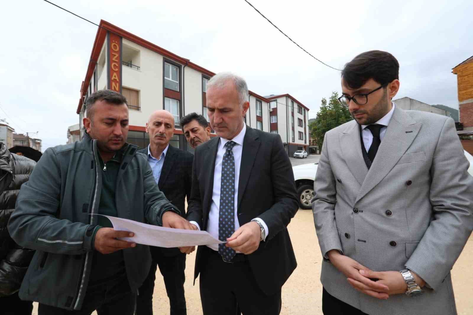 İnegöl'de Cerrah Mahallesi'nde 27 Sokakta Yol Kaplama Çalışmaları Başladı