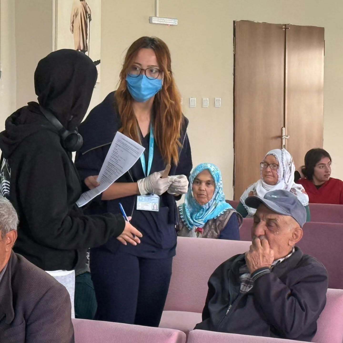 Yaşlılara Yönelik Ağız ve Diş Sağlığı Programı Huzurevinde Gerçekleştirildi