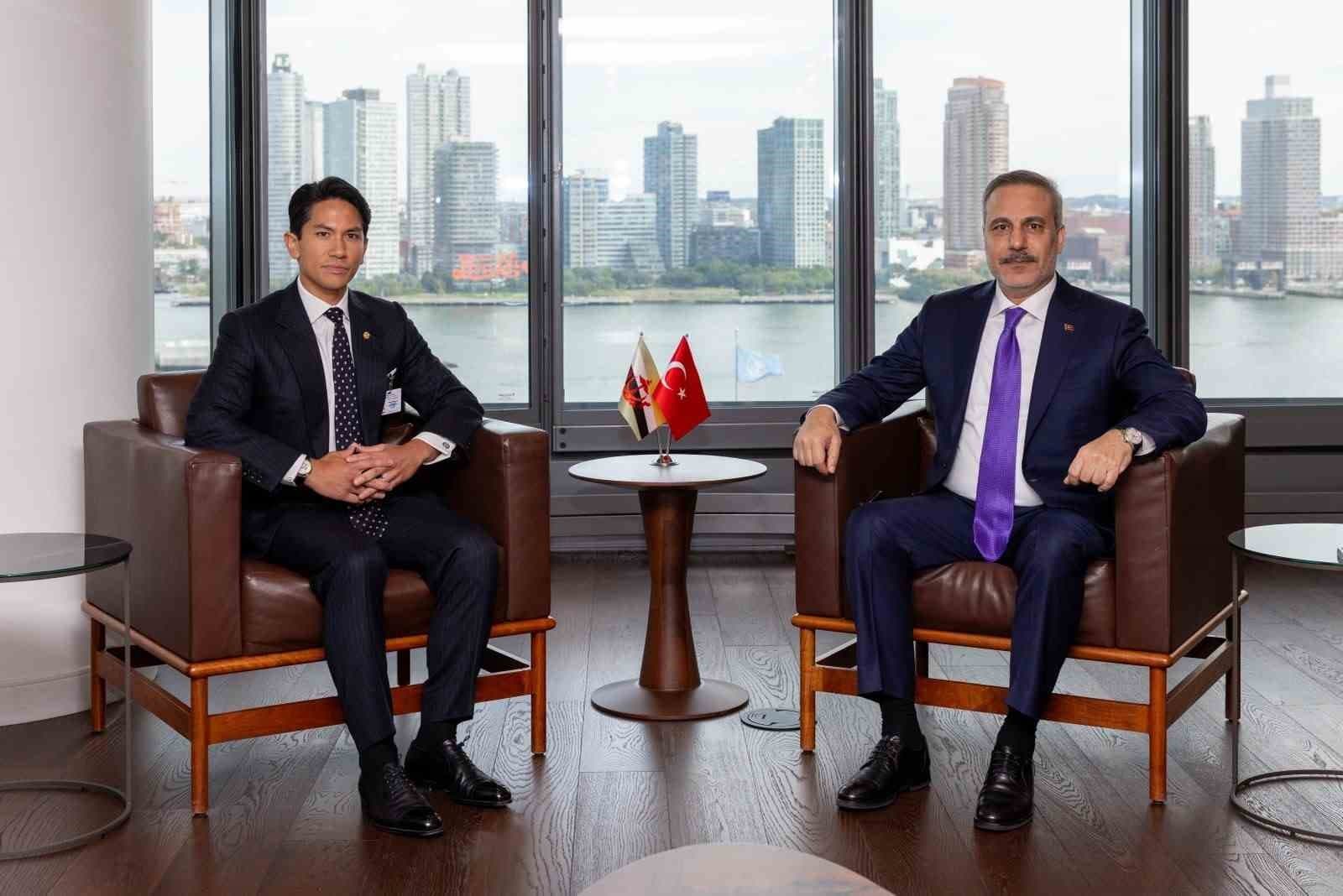 Dışişleri Bakanı Fidan, New York'ta Brunei Dışişleri Bakanı Mateen ile Görüşme Yaptı