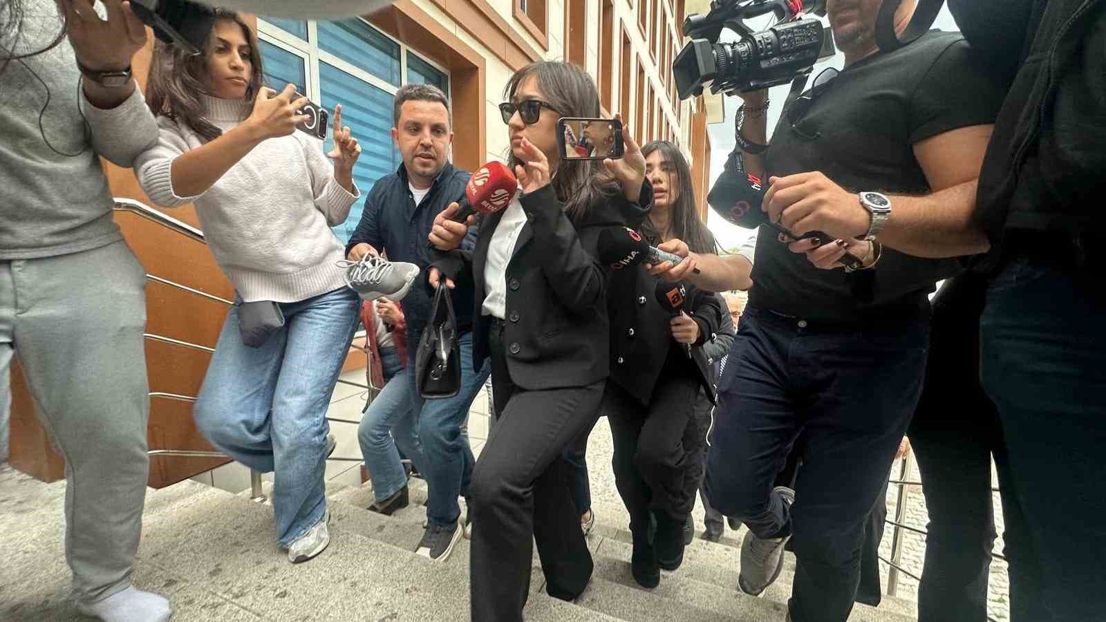 Güllü Davası İlk Duruşması İçin Tanık Adliyede