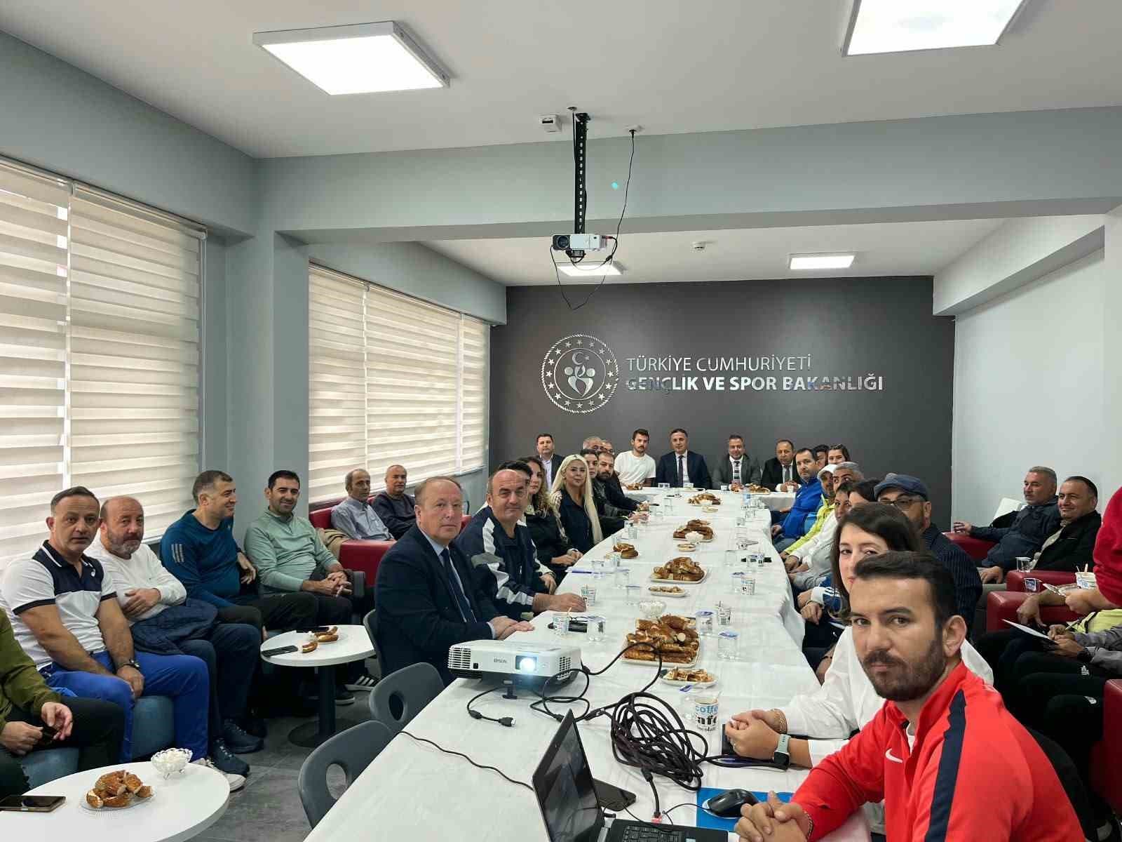 Devrek Gençlik ve Spor İlçe Müdürlüğü, Okul Sporları İçin 2026-2027 Sezonunu Planladı
