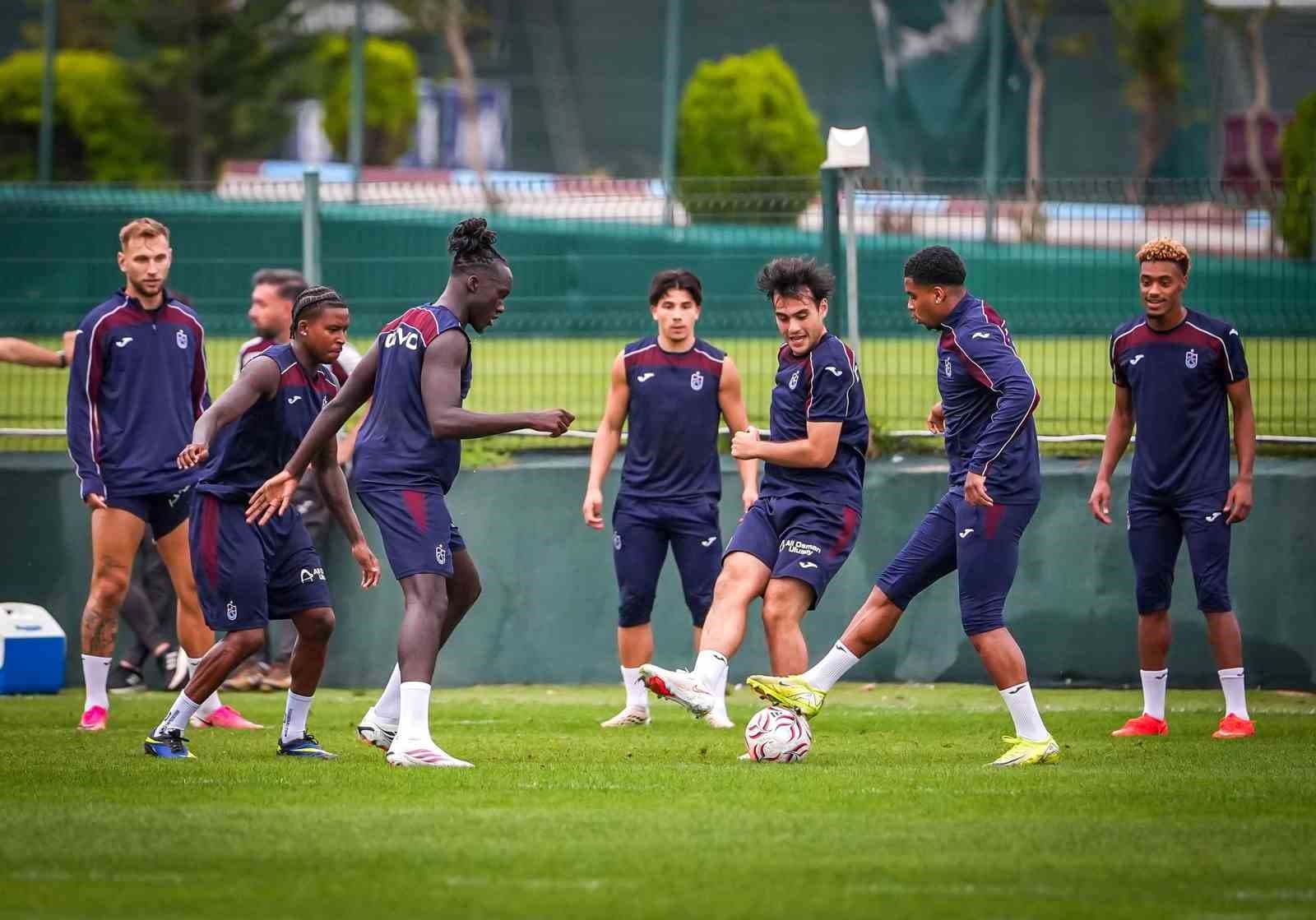 Trabzonspor, Ferencvaros karşılaşması öncesi hazırlıklarını sürdürdü