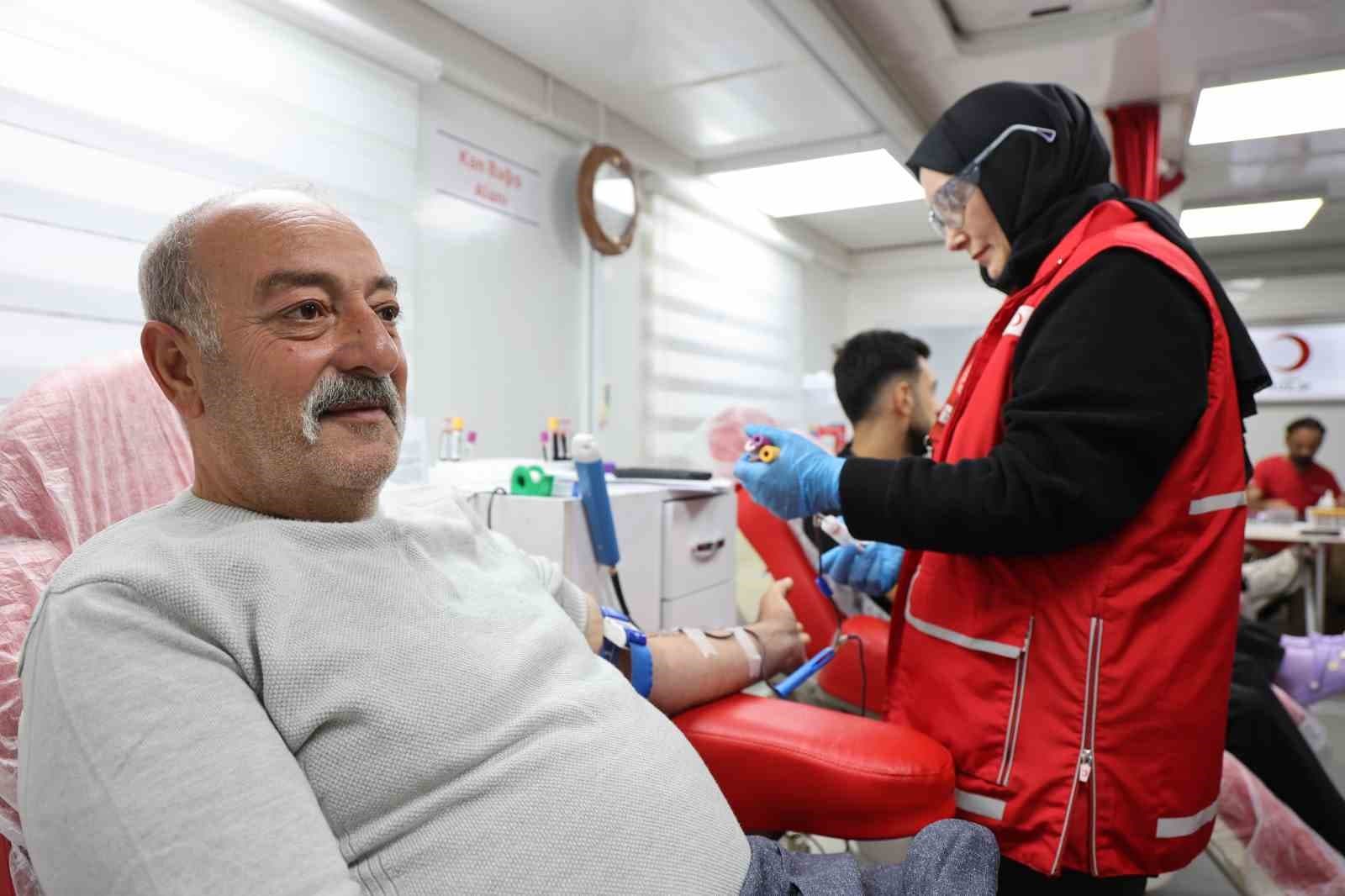 Elazığ Medilines Hastanesi ve Türk Kızılayı İş Birliğiyle Kan Bağışı Faaliyeti