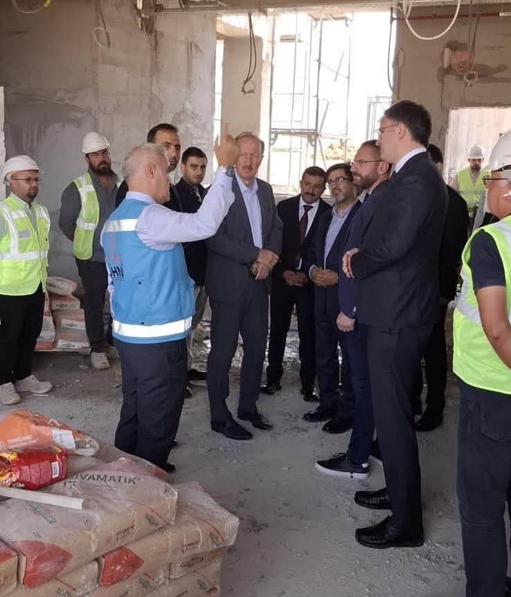 Ulaştırma Bakan Yardımcısı İskurt, İnşaatı Devam Eden Havalimanı Ziyaret Etti