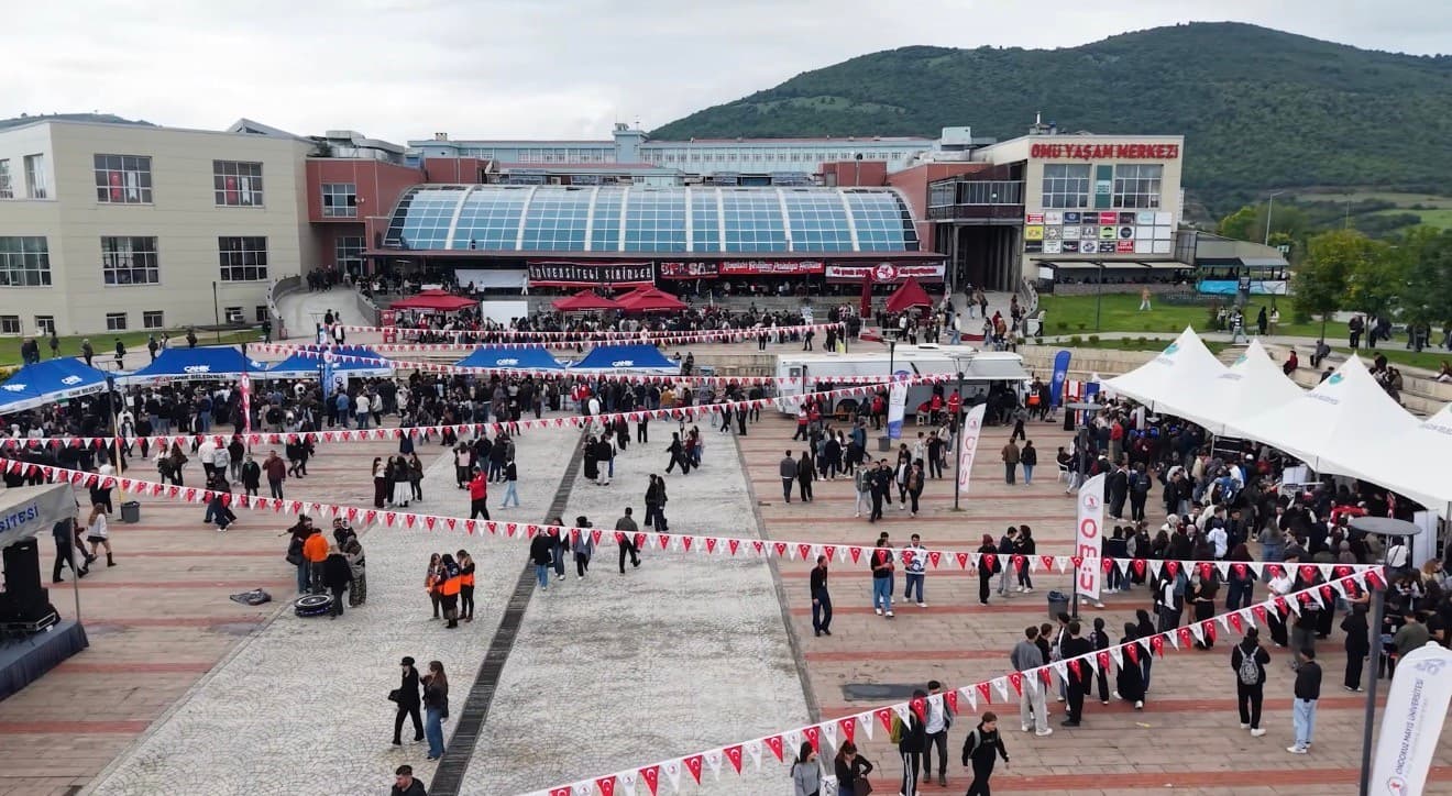 Samsun Emniyeti, OMÜ Öğrencilerine Güvenlik Oryantasyonu Düzenledi
