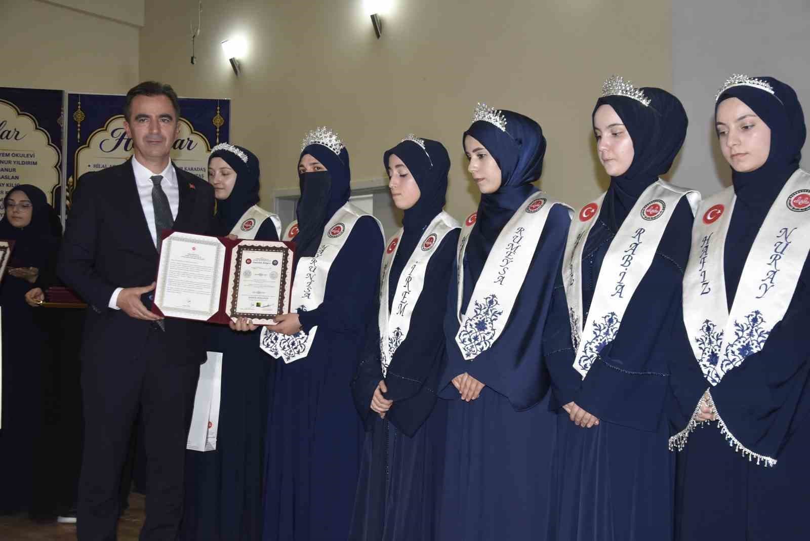 Bitlis'te 86 Hafize İcazet Aldı