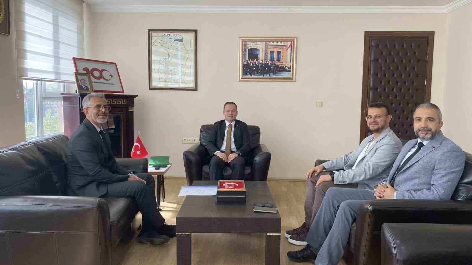 Şehit Aileleri, Kaymakam Sönmezel’e Ziyaret Etti