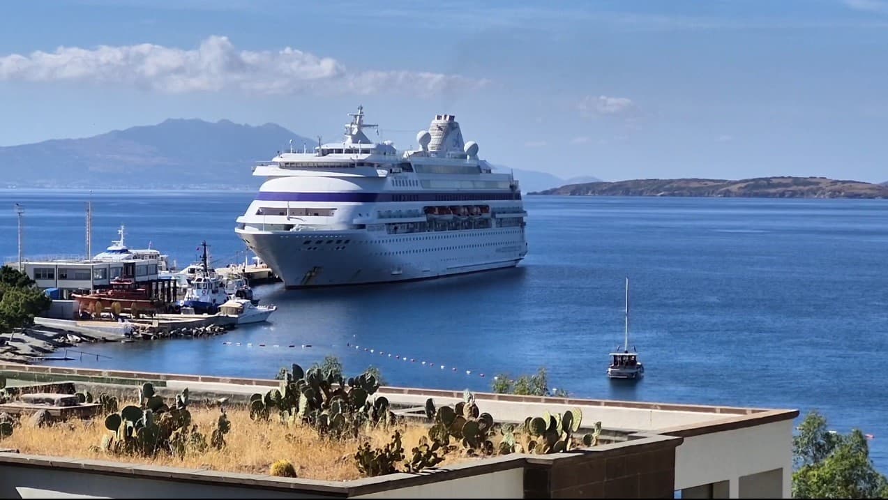 Astoria Grande, 447 Yolcuyla Bodrum'a Bağlandı