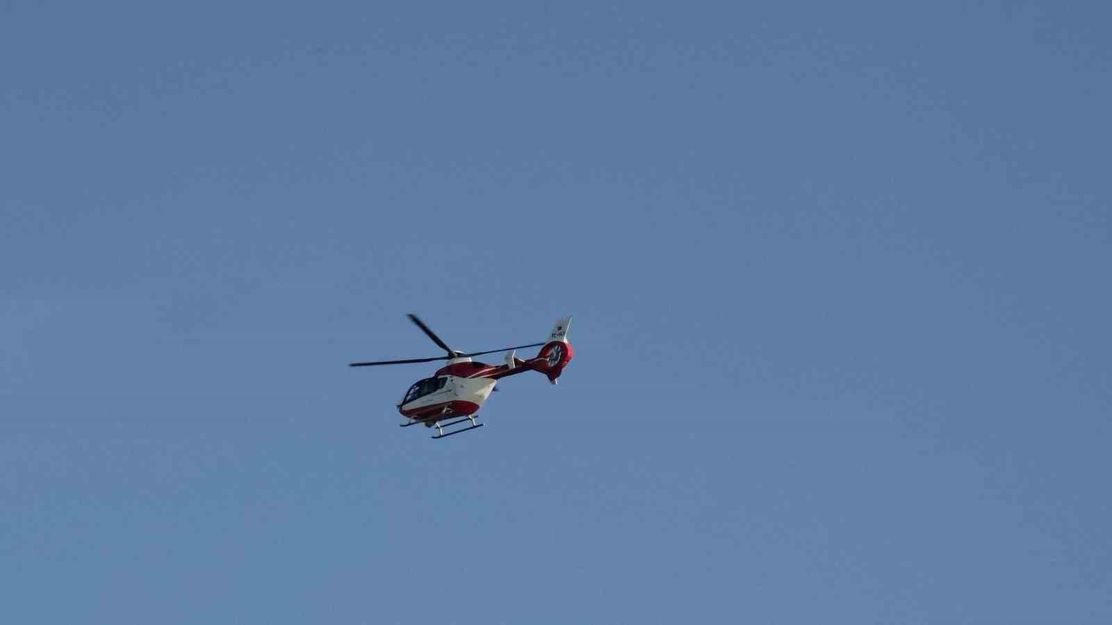 Bahçesaray'dan Perikardit Hastası Helikopterle Van'a Nakledildi
