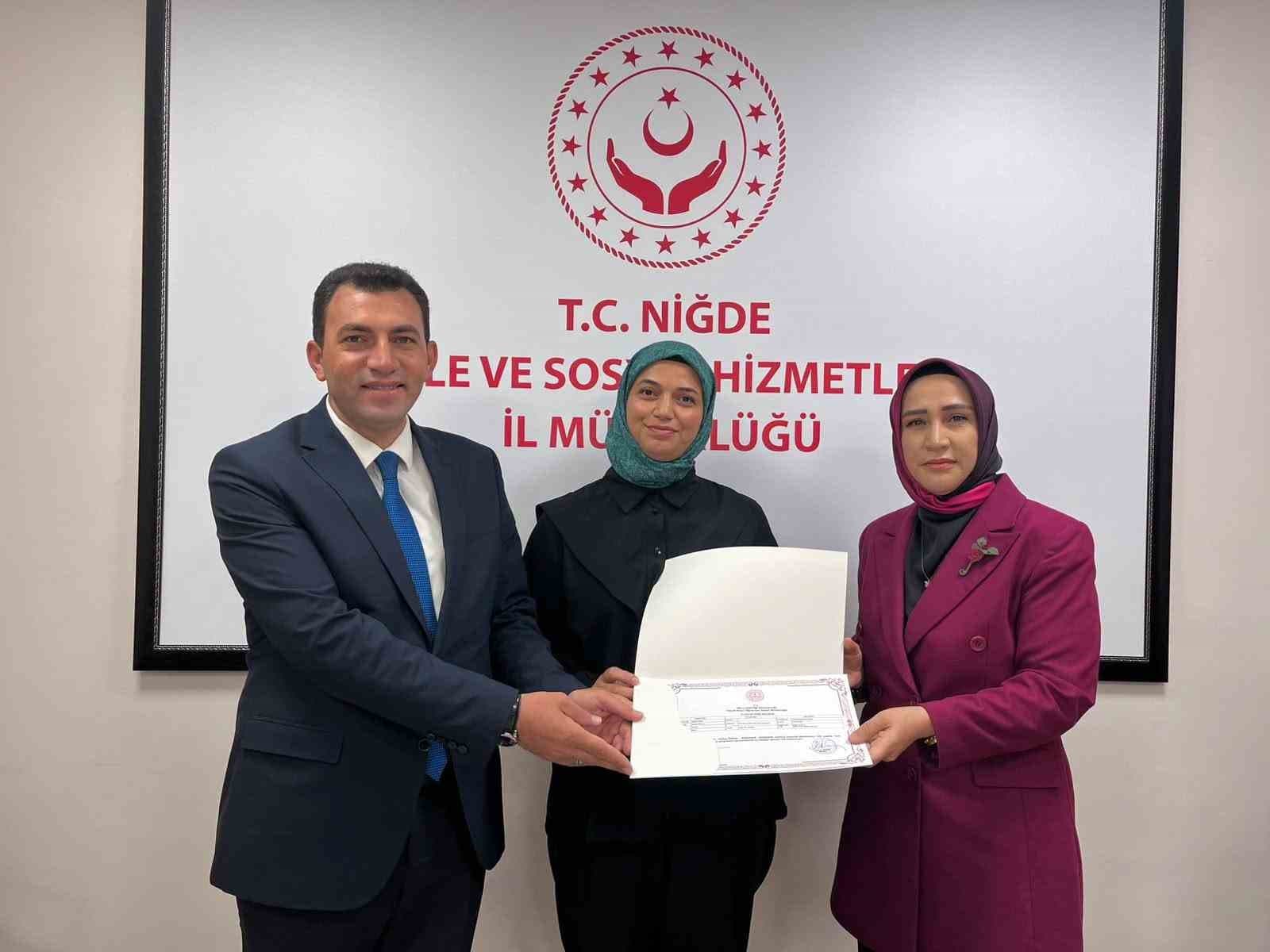 Niğde'de Türk İşaret Dili Kursu Mezunlarına Sertifika Takdim Edildi