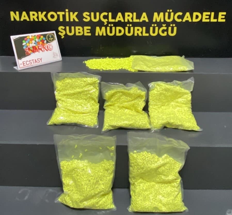 Bornova'da Büyük Uyuşturucu Operasyonu: Şüpheli Tutuklandı