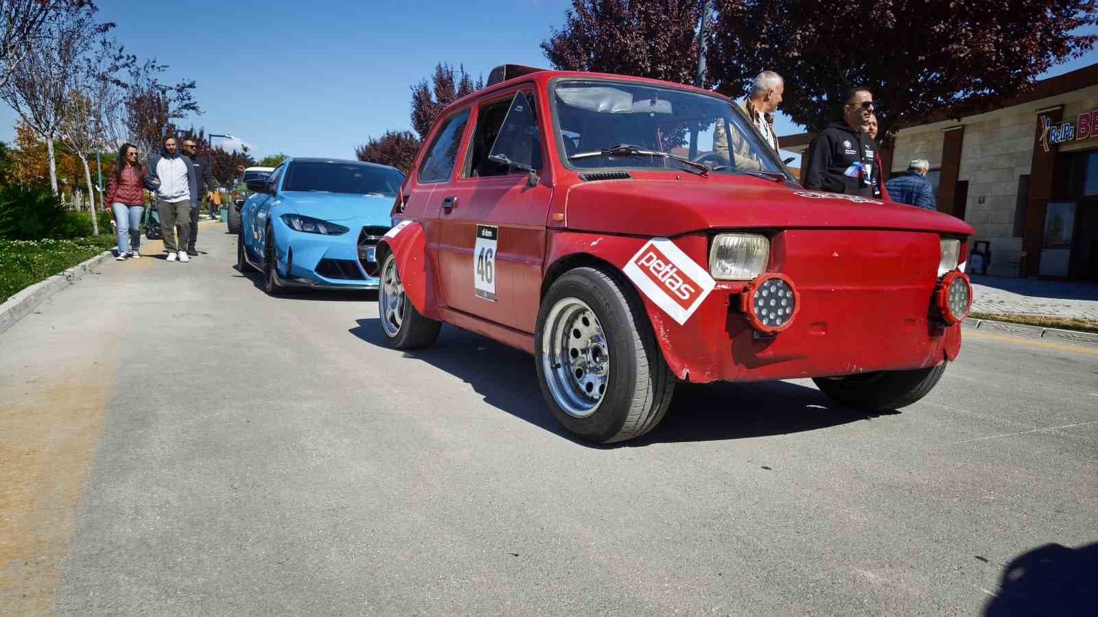 ANOK Fest’26 Ankara’da Başladı: 150 Özel Otomobil Sergileniyor