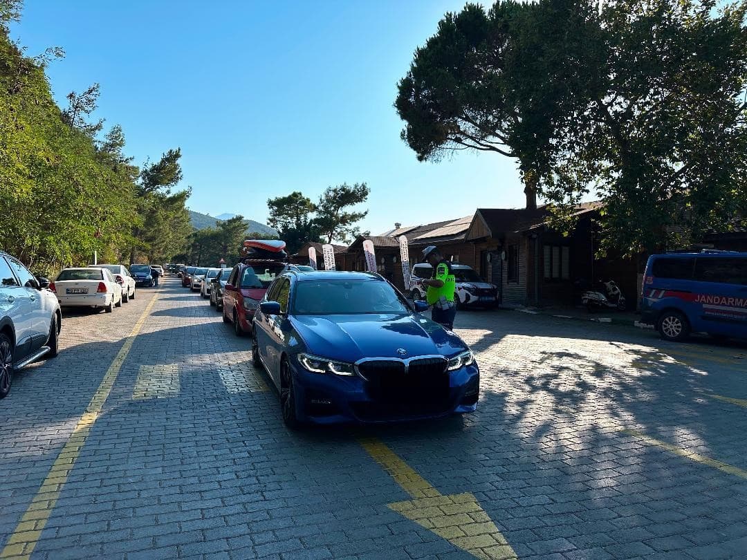Güzelçamlı'da Jandarma, Milli Park Çıkışında Alkol Kontrolü Yaptı