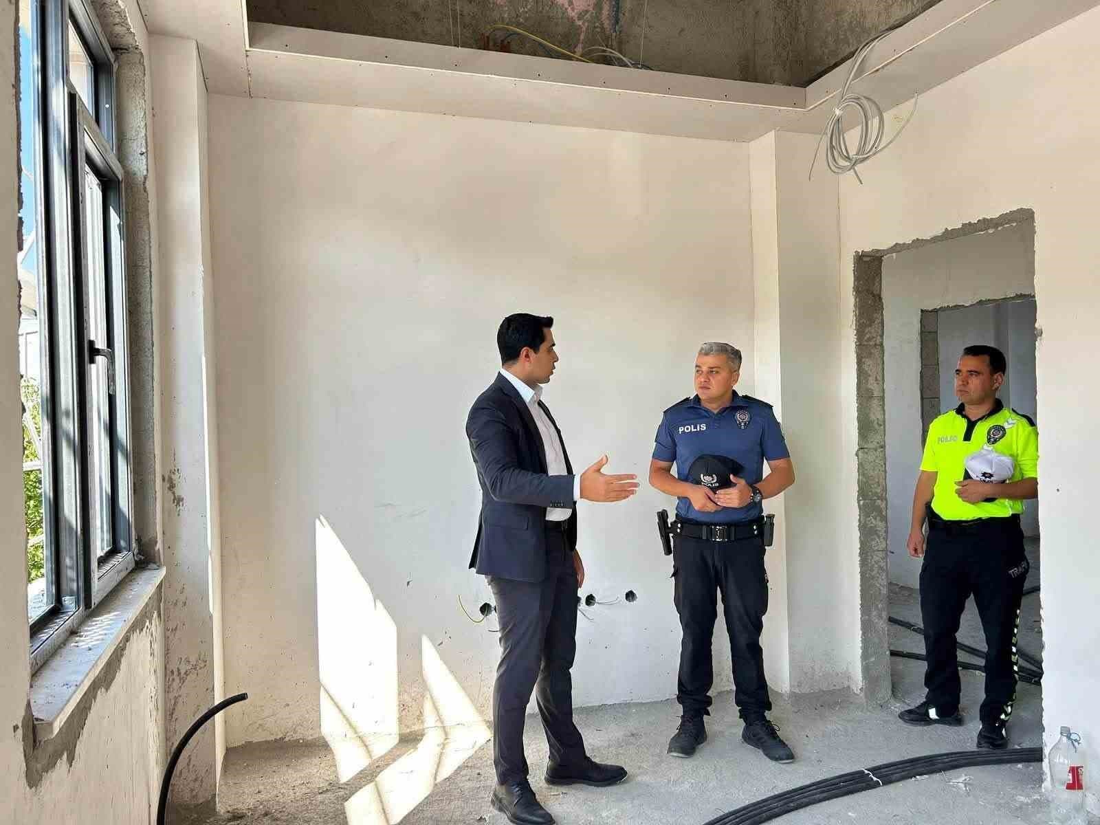 Kemah'ta Emniyet Amirliği Hizmet Binası İnşaatına Saha İncelemesi Yapıldı