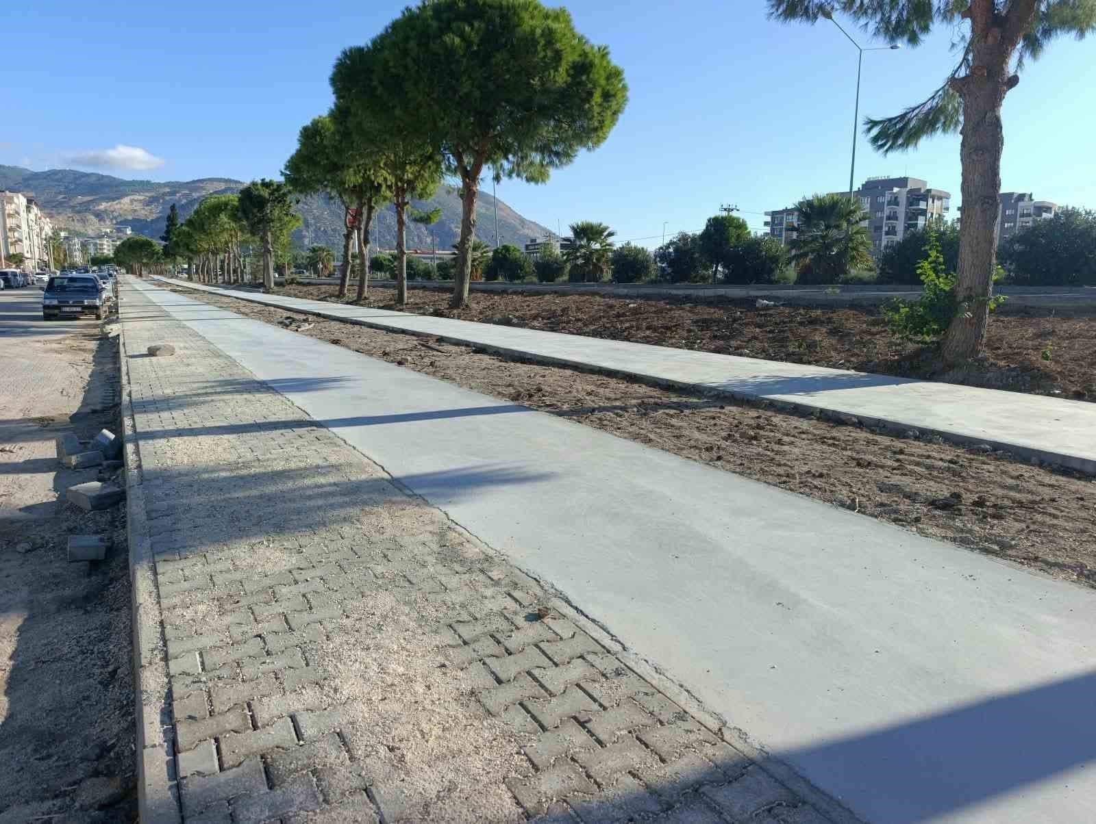 Söke Bisiklet ve Yürüyüş Yolu Projesinde Beton Dökümü Tamamlandı