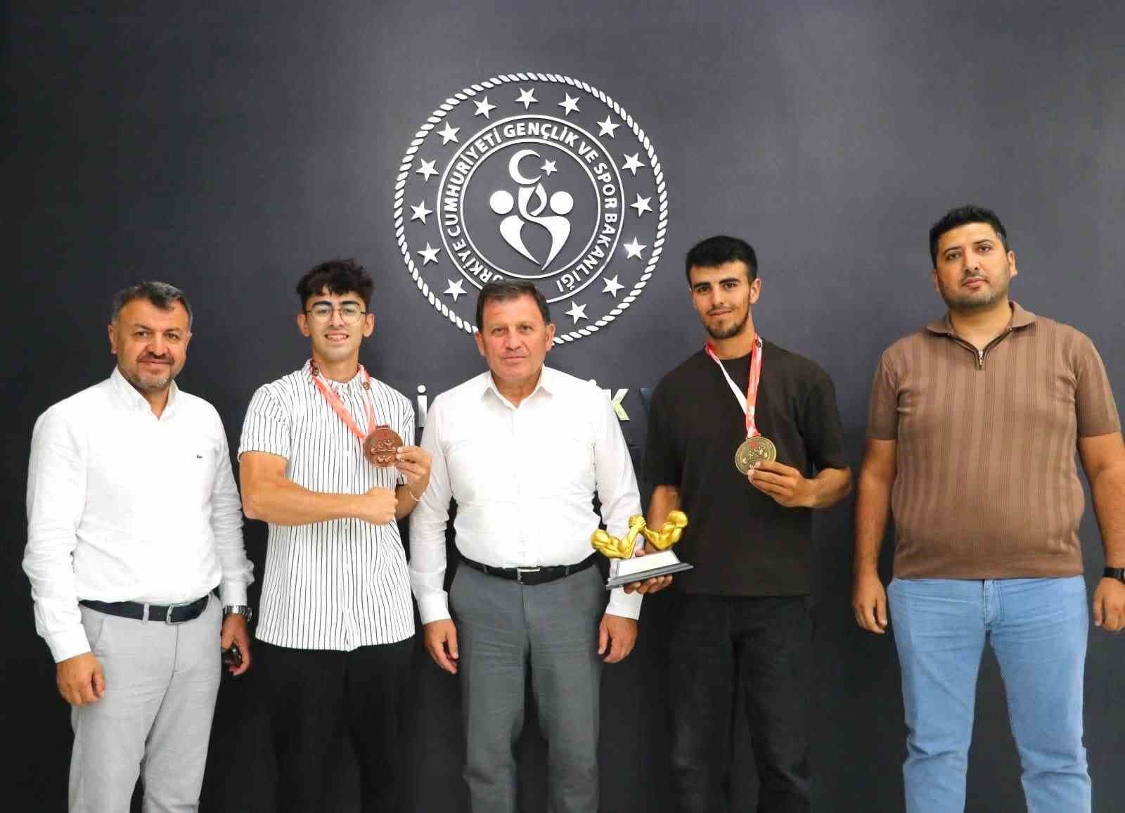 Bilek Güreşinde Kayseri'den Kritik Başarı: Halil İbrahim Noğay Şampiyon