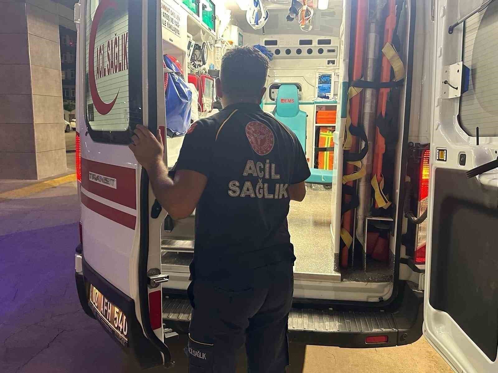 Düğün Salonunda Gerginlik Bıçaklı Kavga Çıktı: Beş Kişi Yaralandı