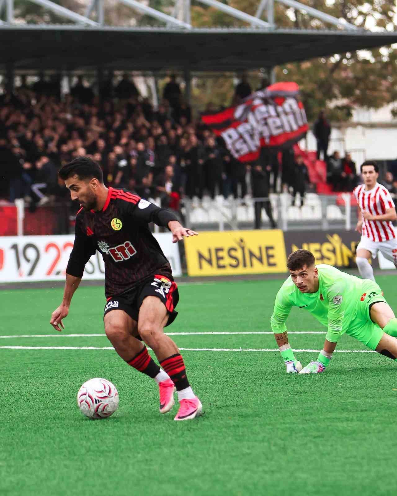 TFF 3. Lig'de Eskişehirspor, Akşehirspor'u Üç Üç Mağlup Etti