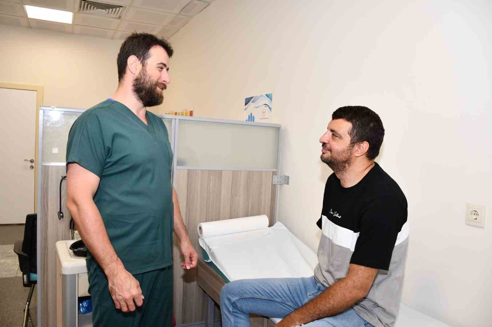Yemek Borusundaki 13 Santimetrelik Kitle Kapalı Ameliyatla Çıkarıldı