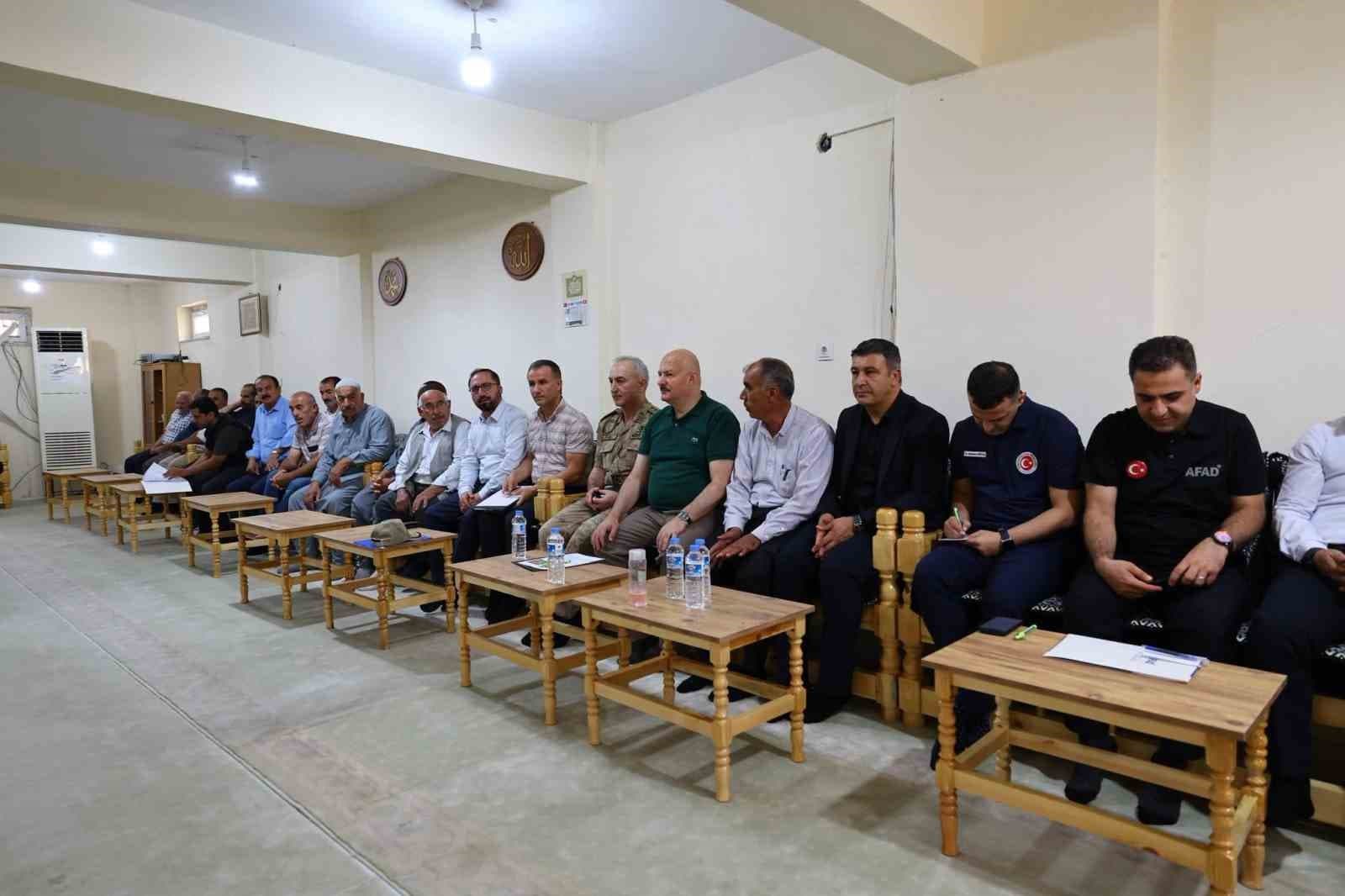 Vali Küçük, Köylerin İsteklerini Yerinde Gözlemledi