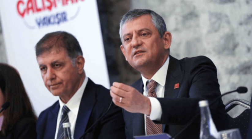 CEMİL TUGAY'DAN YENİ PARTİ KARARI
