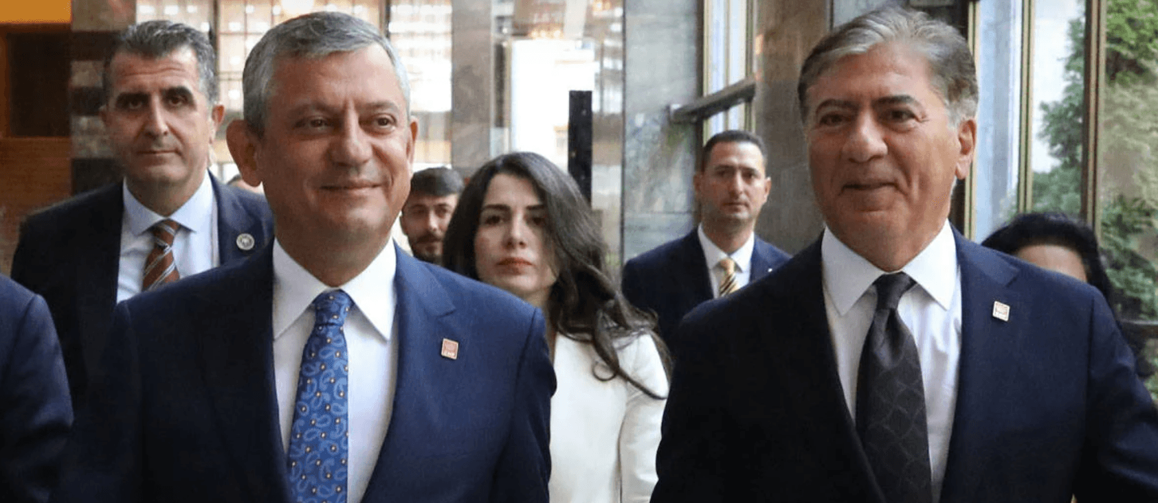 YENİ PARTİ İÇİN TARİH NETLEŞTİ Mİ? MURAT EMİR'DEN AÇIKLAMA