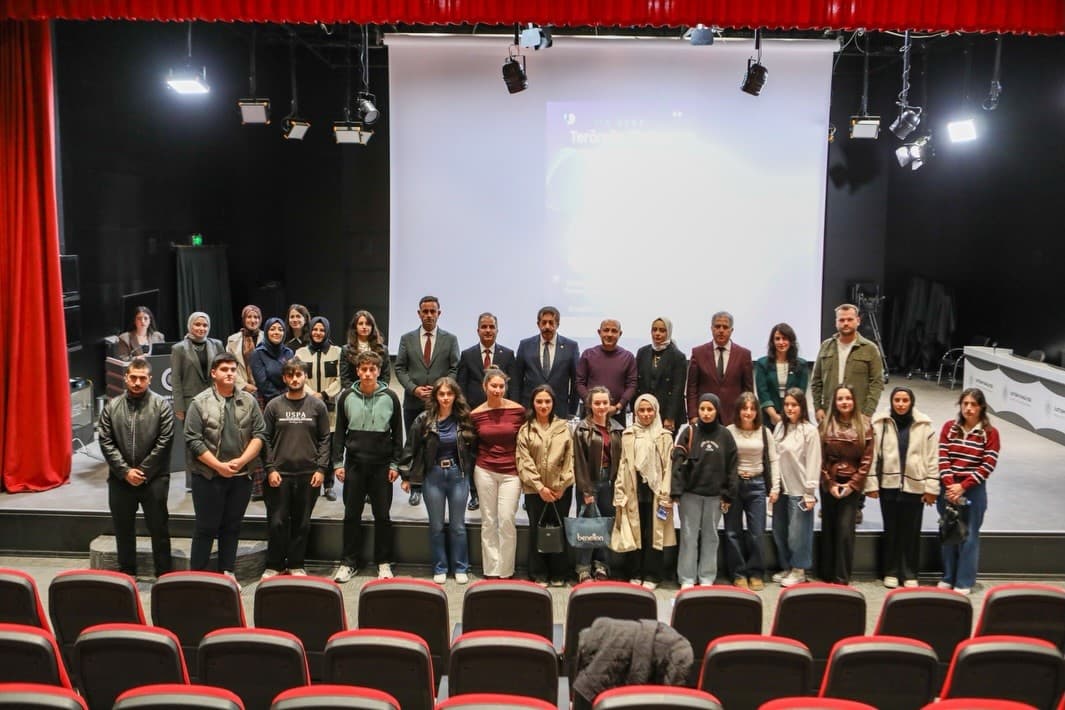 Atatürk Üniversitesi İletişim Fakültesi Yeni Öğrencileri İçin Oryantasyon Programını Gerçekleştirdi