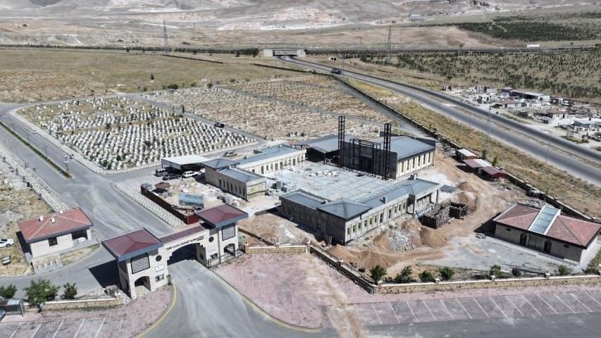 Niğde'de Hıdırlık Külliyesi İnşaatı Son Evresine Ulaştı