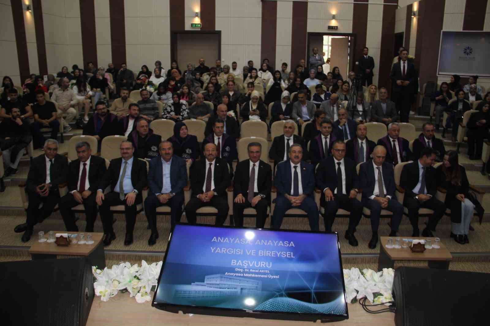 ETÜ, Yeni Akademik Yılı Törenle Başlattı