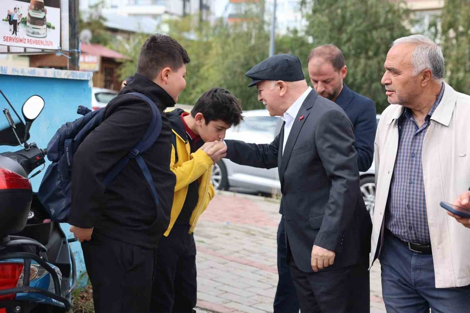 Başkan Sekmen, Eğitim ve İbadet Yatırımlarını Yerinde İnceledi: Kadim Şehri İleriye Taşıma Hedefi