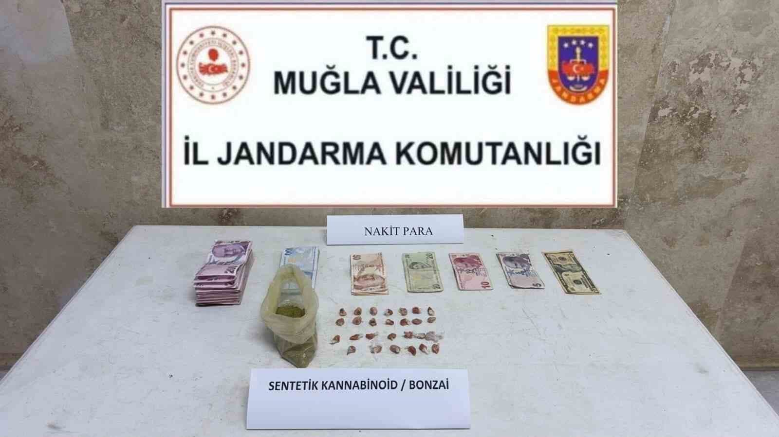 Muğla'da Uyuşturucu Operasyonları: 37 Şüpheli Yakalandı, 5 Kişi Tutuklandı