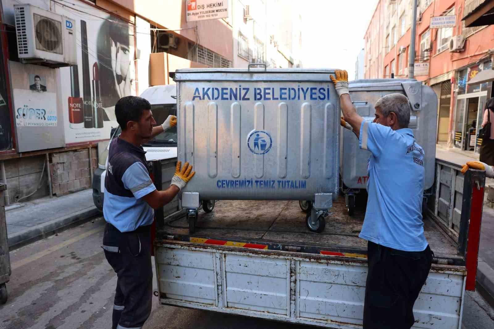 Akdeniz'de Çöp Konteynerleri Yenileniyor: Bakım ve Değişim Süreci Devam Ediyor
