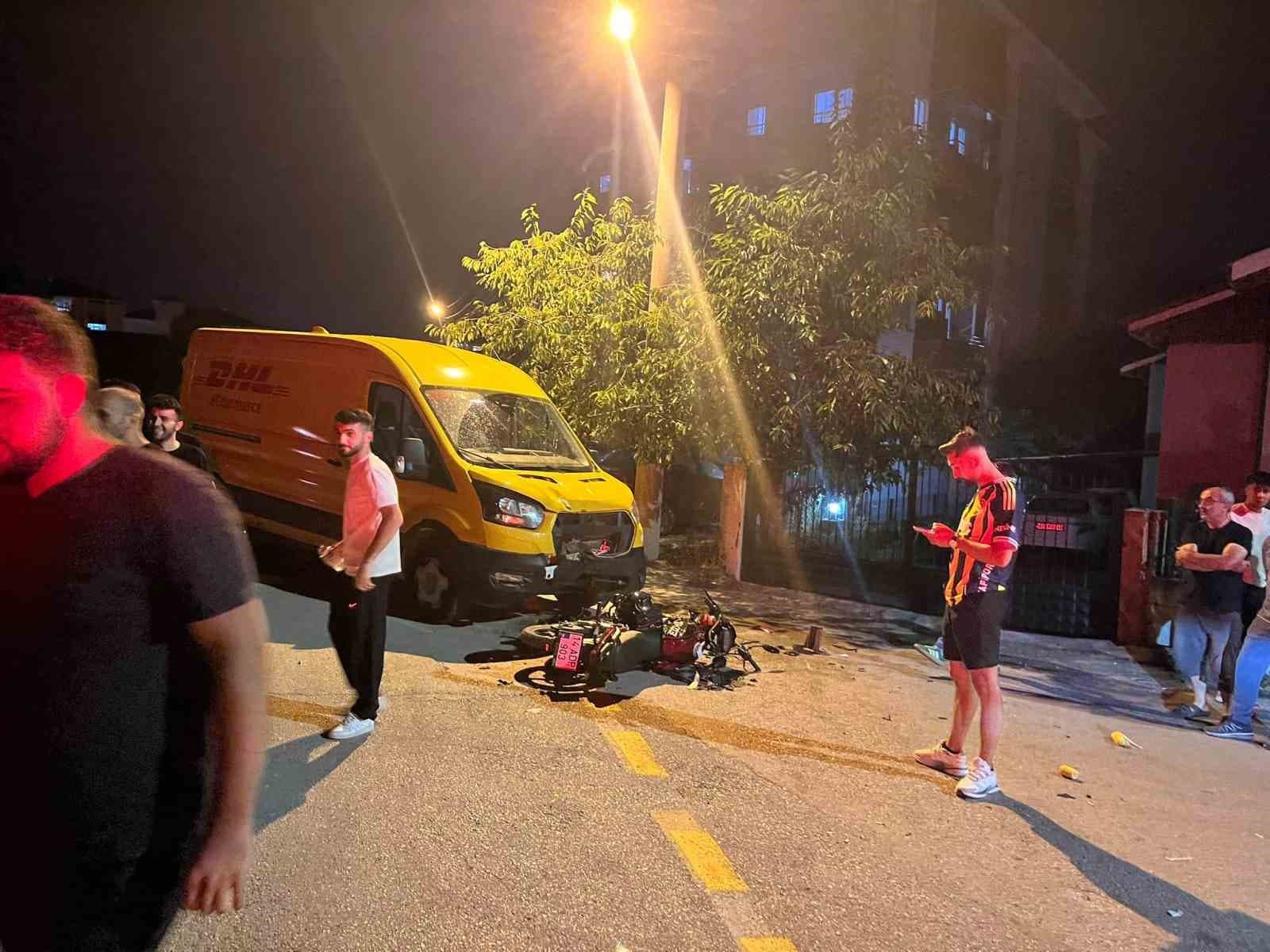Bolu'da Motosiklet ile Panelvan Çarpıştı: Sürücü Yaralandı