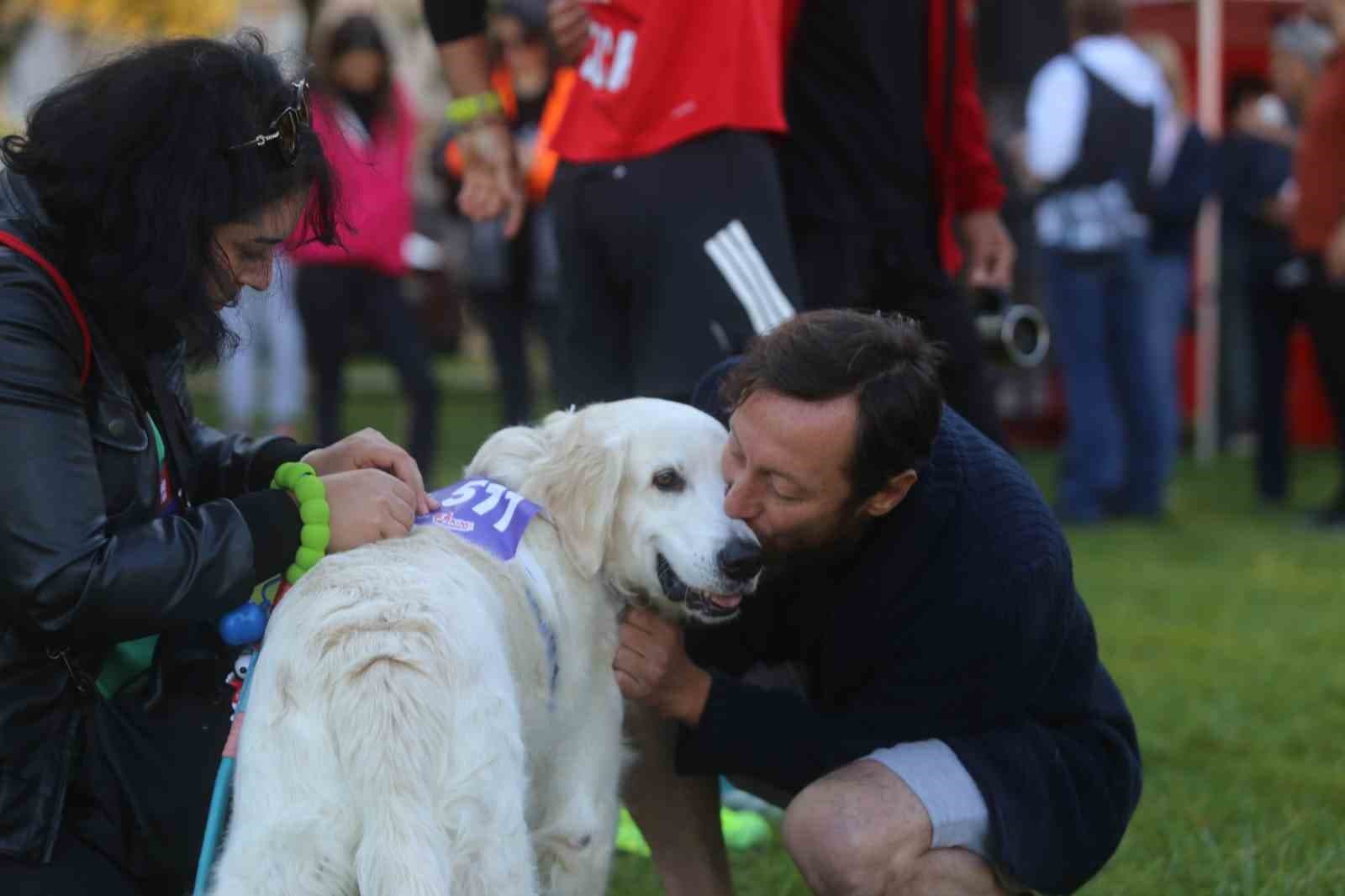 Eker I Run'da Patili Dostlar Katıldı: İlk Kez 'Köpeğinle Koş' Etkinliği Gerçekleşti