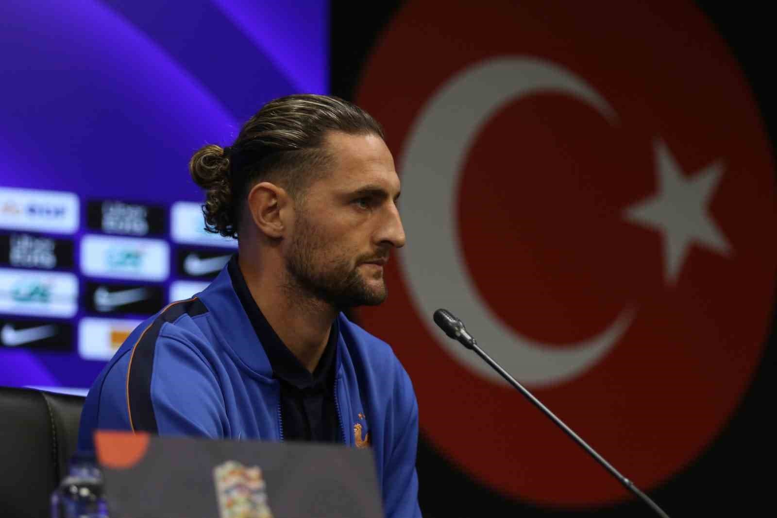 Adrien Rabiot: Fransa Milli Takımı İçin Hedefler Belirledi