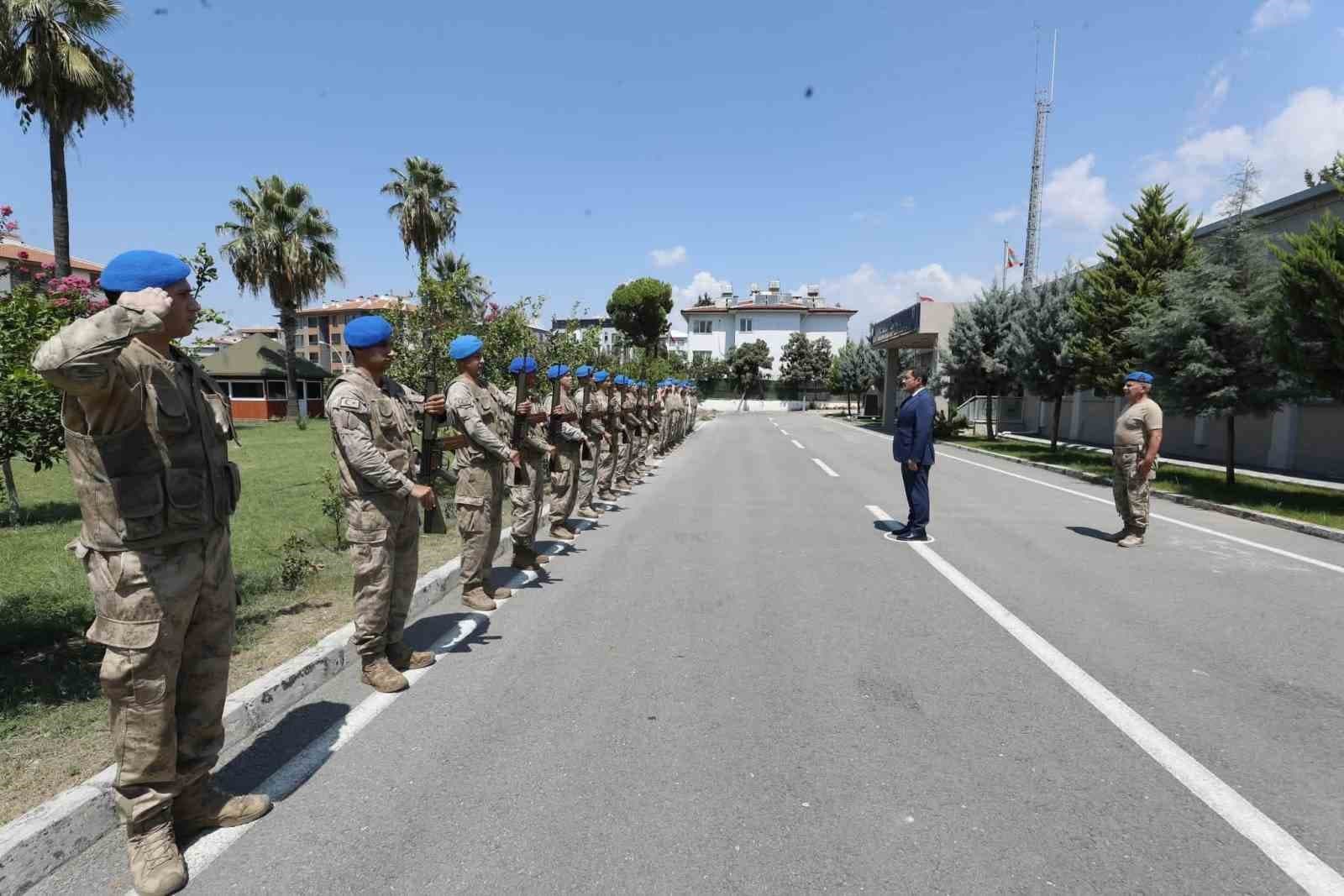 Vali Masatlı, Dörtyol Jandarma Komando Tugay Komutanlığı'nı Ziyaret Etti