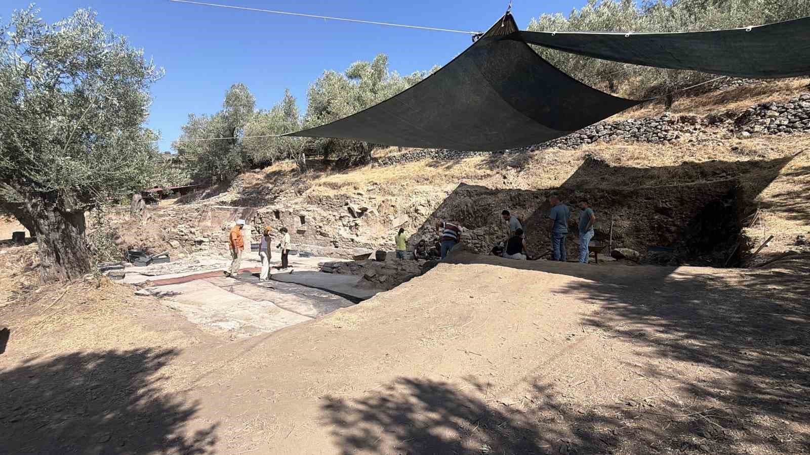Antandros Antik Kenti'nde Bin Yıllık Kilise Yapısı Gün Yüzüne Çıkarılıyor