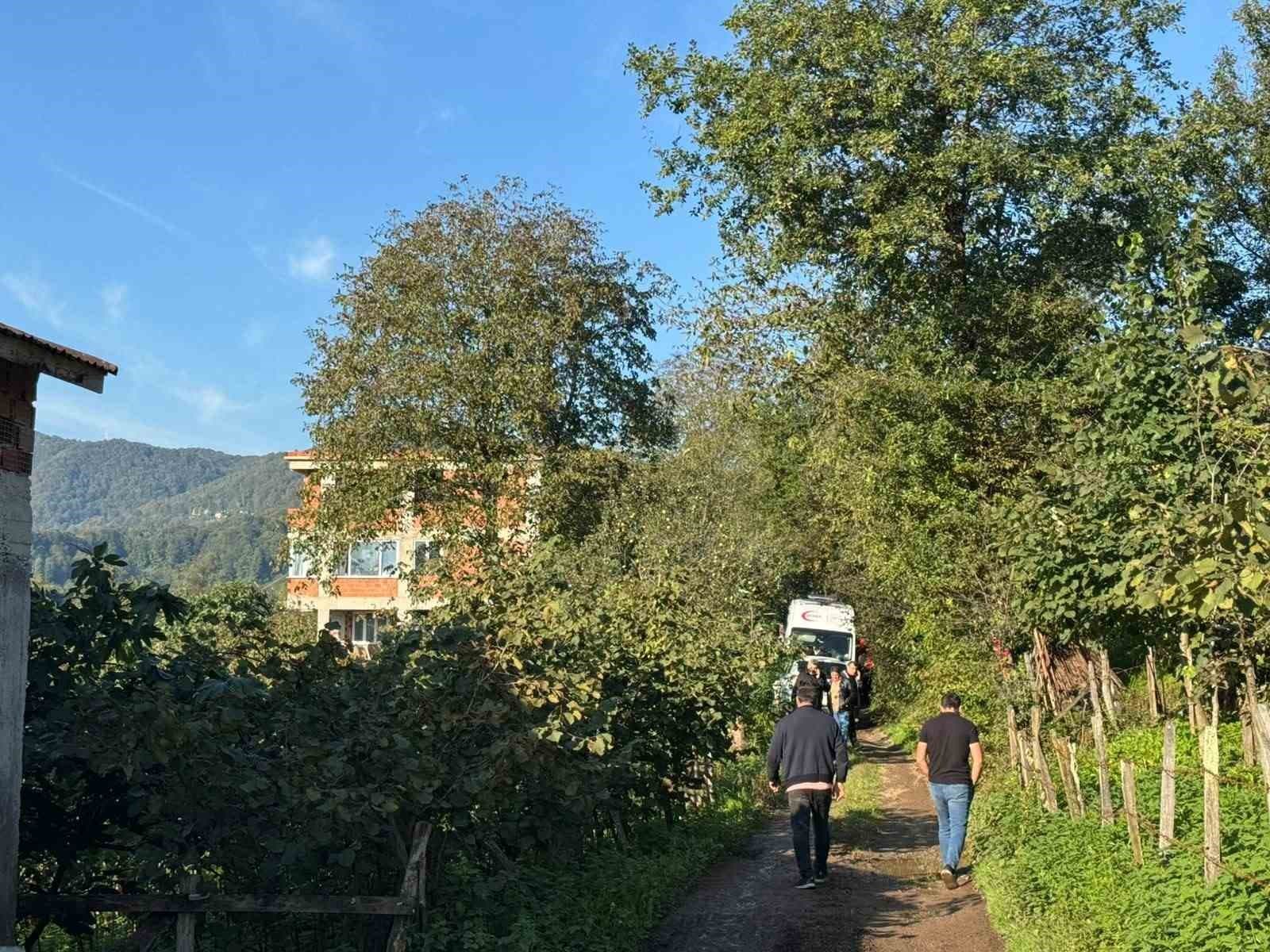 Husumetliler Tarafından Önce Oğlu, Sonra Kendi Öldürüldü