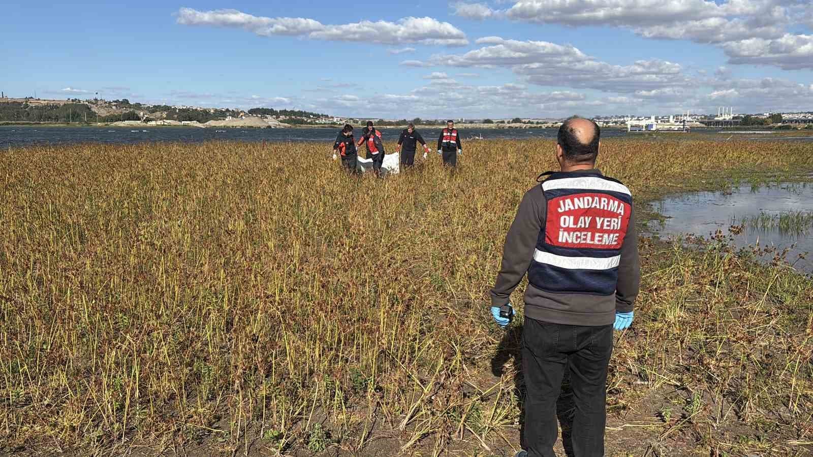 Meriç Nehri'nde Erkek Cesedi Tespit Edildi