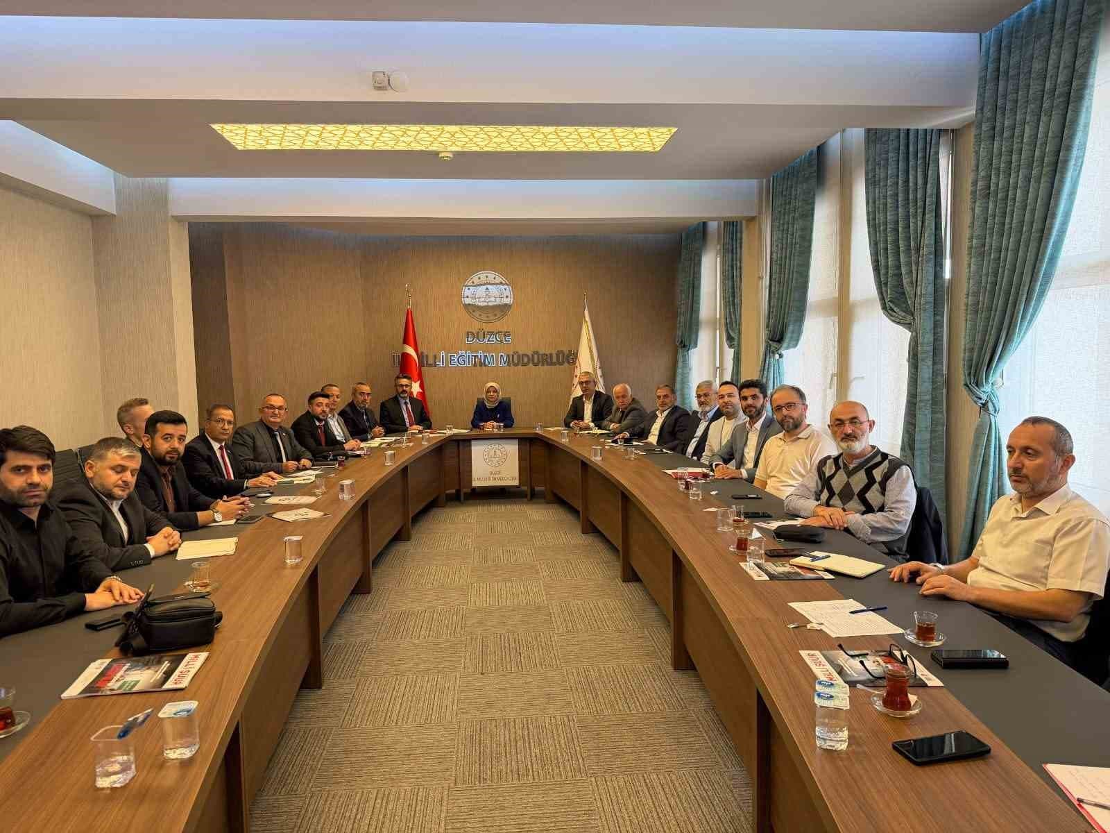 Düzce'de Eğitim Stratejileri Gündeme Geldi