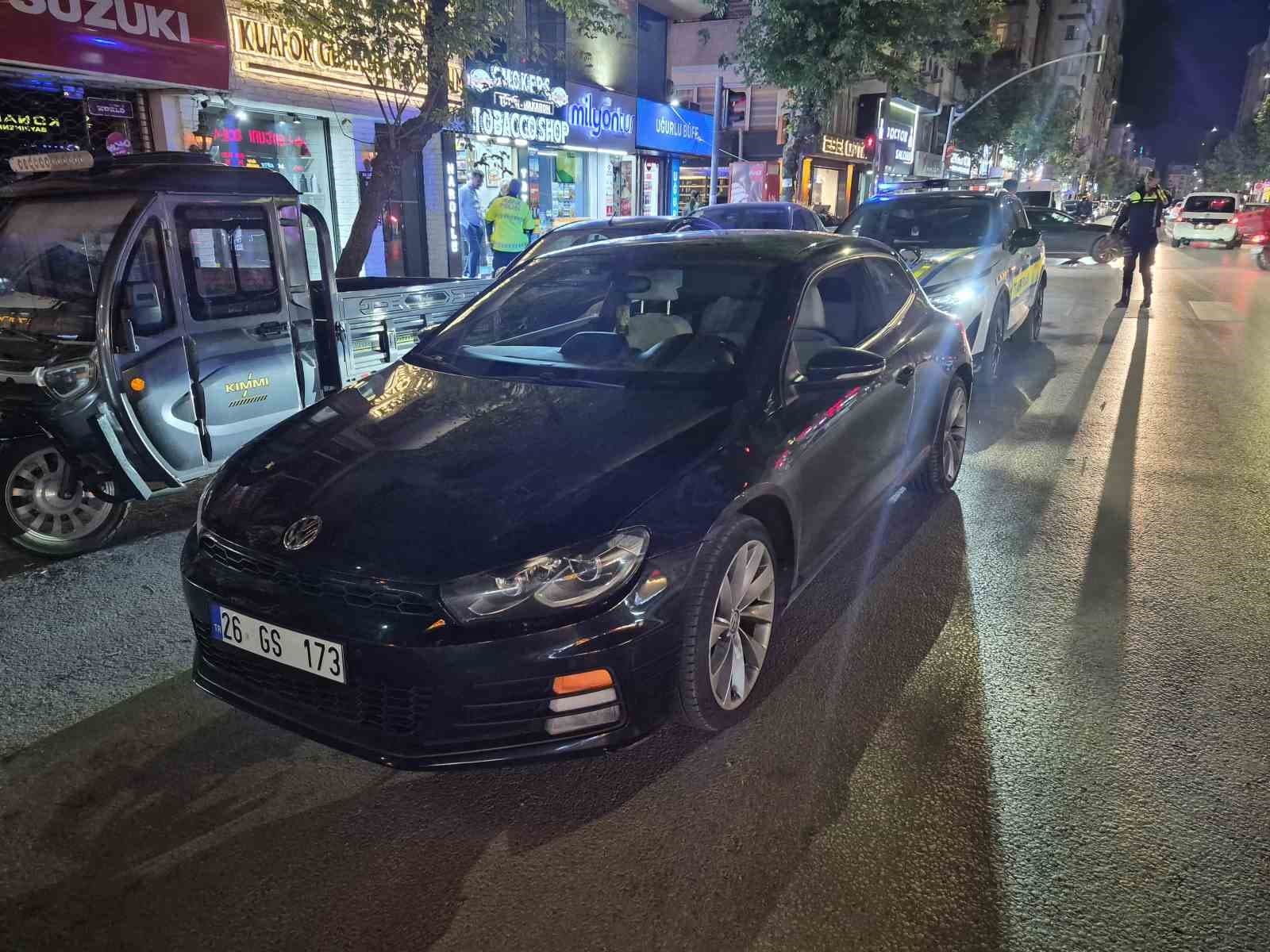 Polise Direnen Araç Sürücüsü Eskişehir'de Gözaltına Alındı