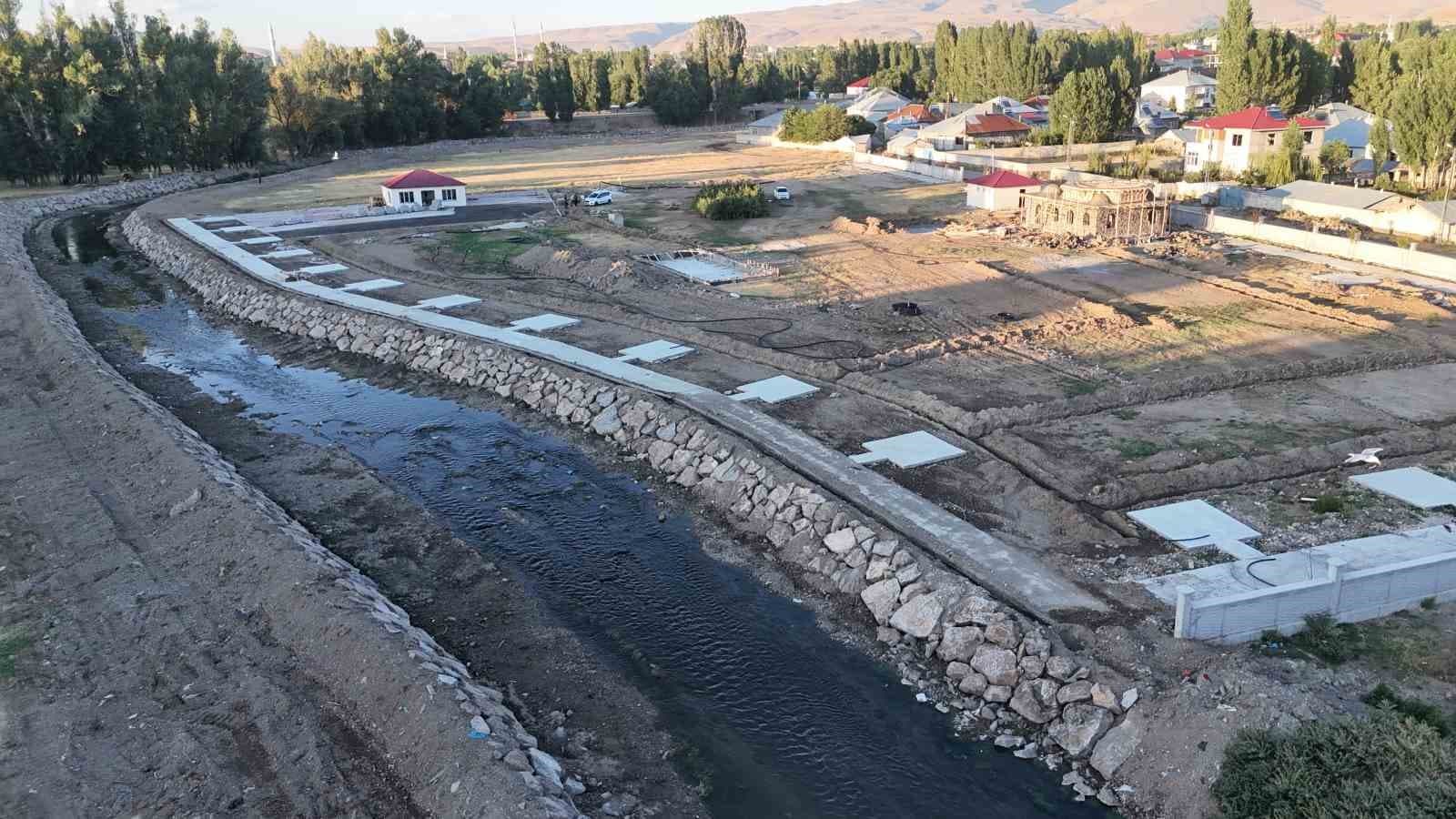 Patnos'ta Kapsamlı Dönüşüm: Belediye Başkanı Taşkın İlçenin Gelişimini Açıkladı