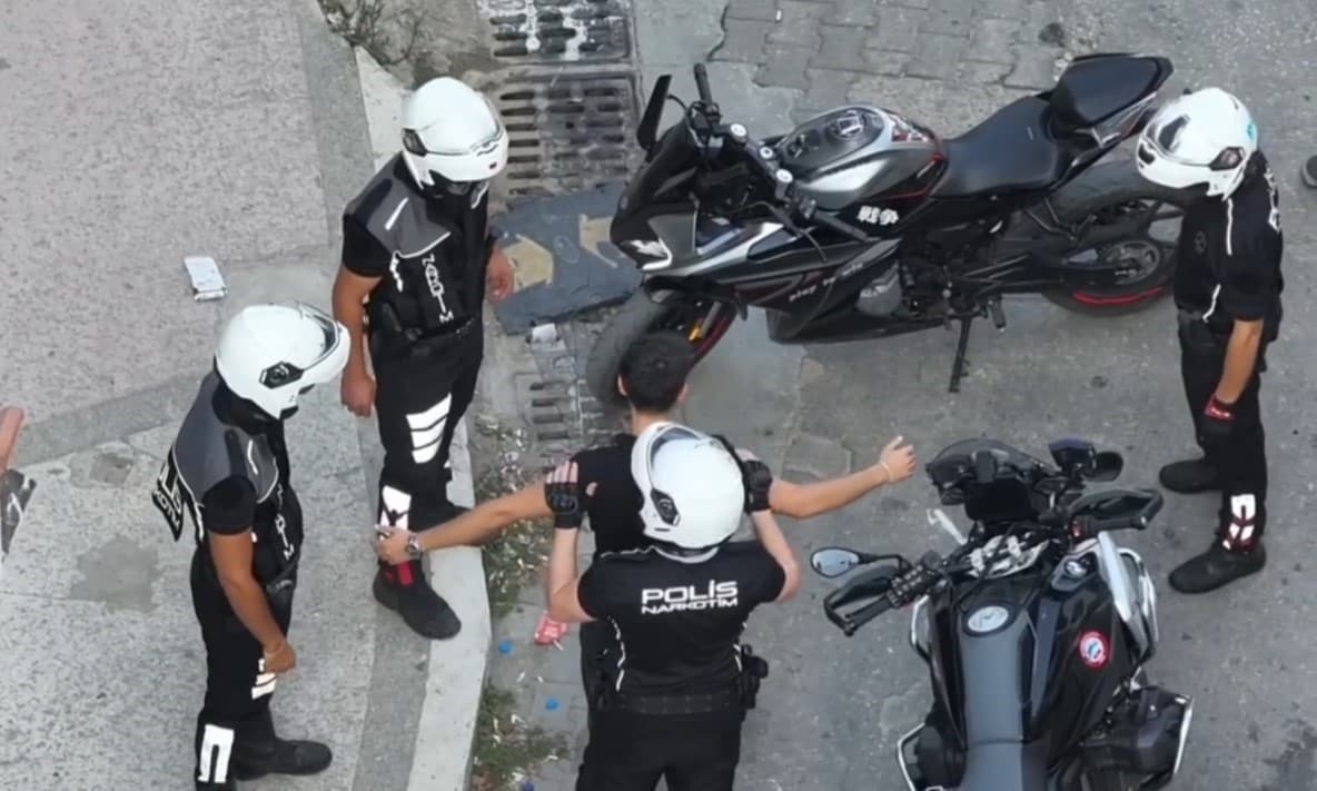 Edirne'de Motosikletli Narkotik Ekipleri, Uyuşturucuyla Mücadele Operasyonlarına Devam Ediyor