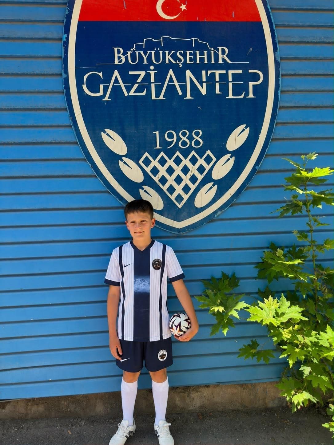 Eymen Üzel, Ağrı Futbol Okulu'ndan Gaziantep FK Altyapısına Seçildi
