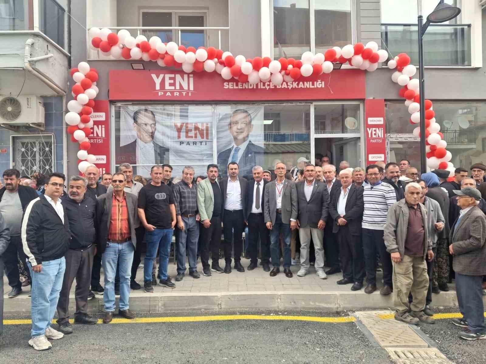 Zeki Özkan, YENİ Parti Selendi İlçe Başkanlığı Kongresi'nde Yeniden Seçildi