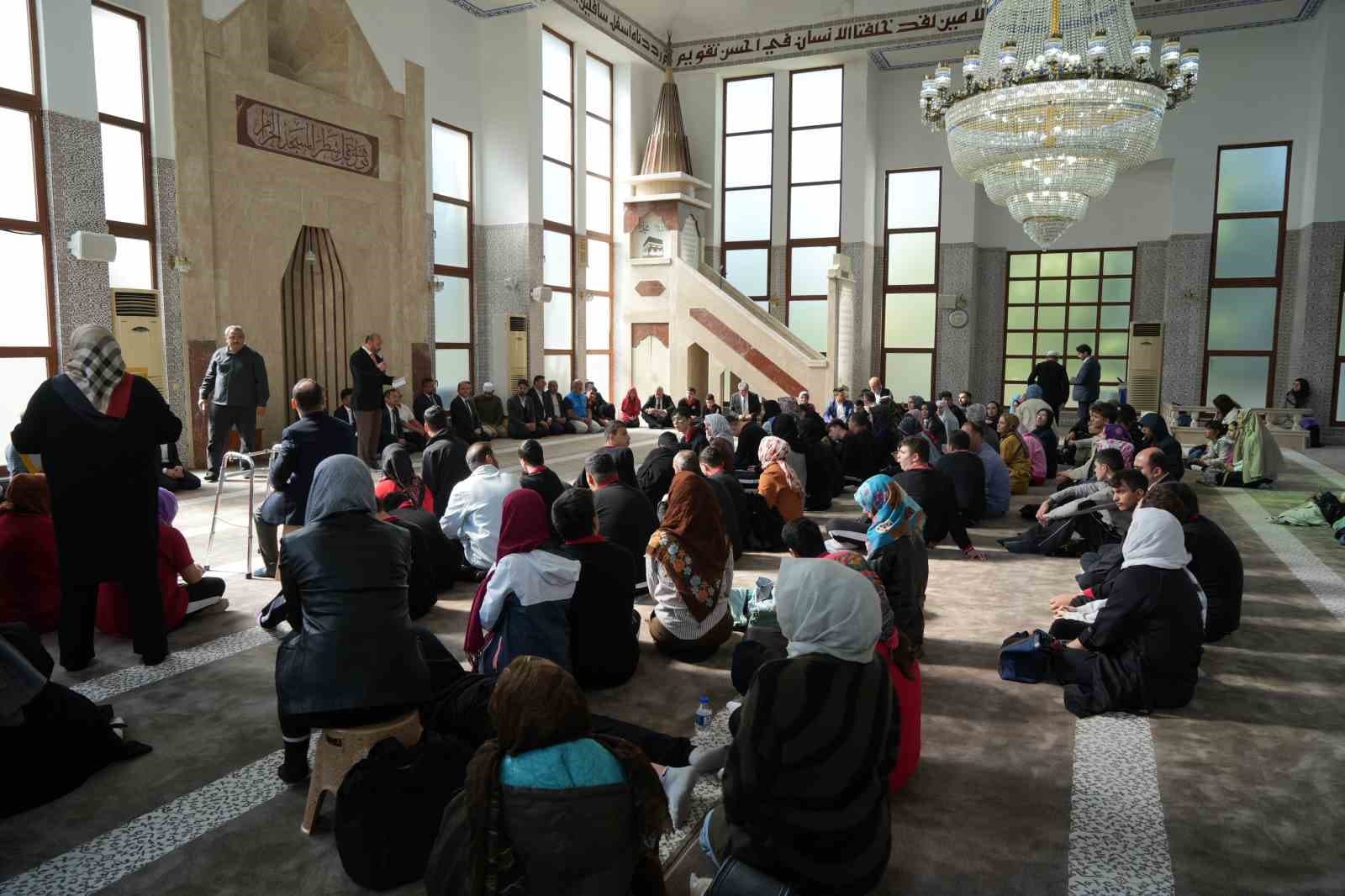 Camide Özel Öğrencilerle Etkinlikler Gerçekleştirildi: Tilavetler ve Sohbetler Yapıldı
