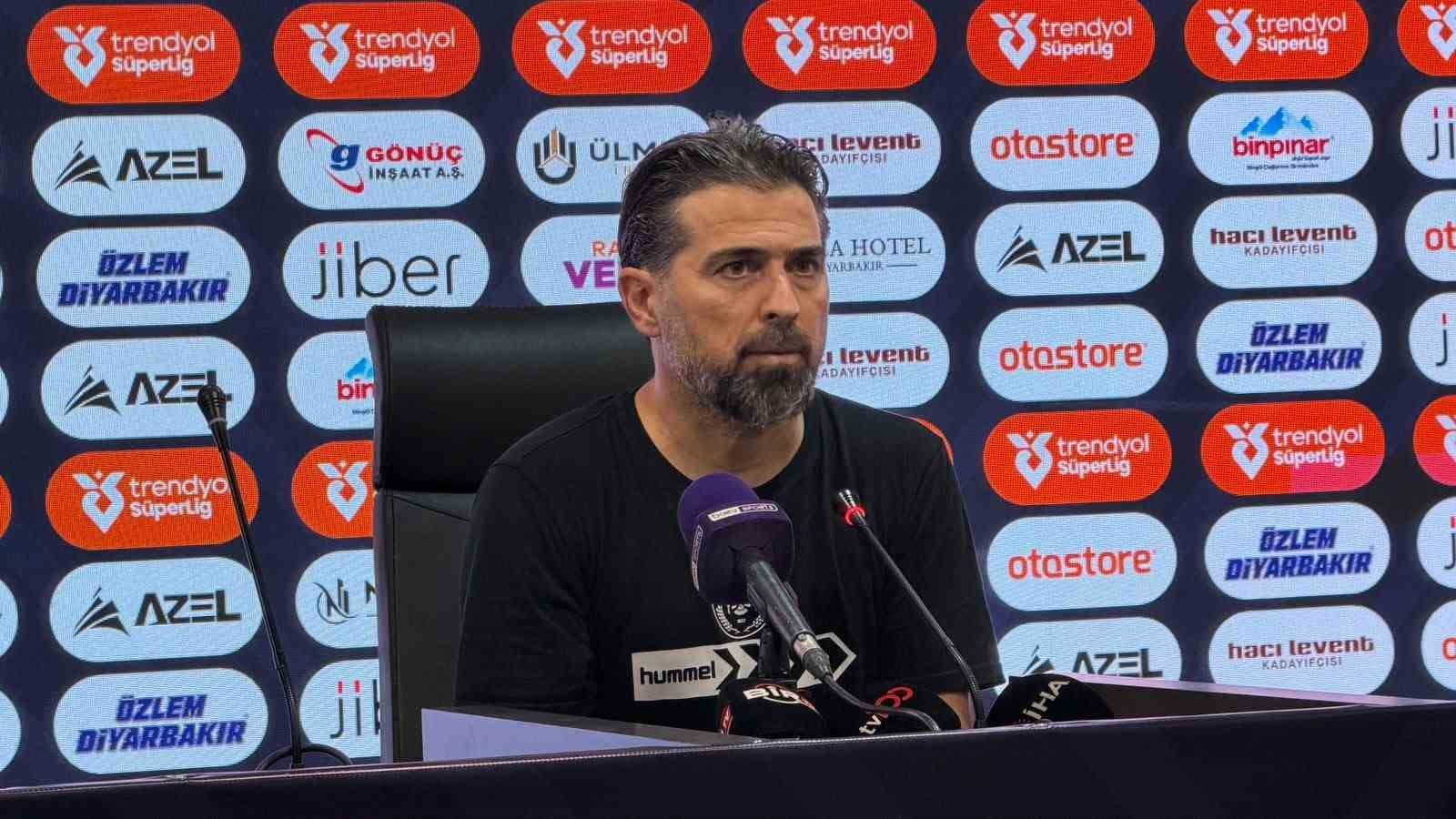 İlhan Palut: "Üretmekte zorlanıyoruz"
