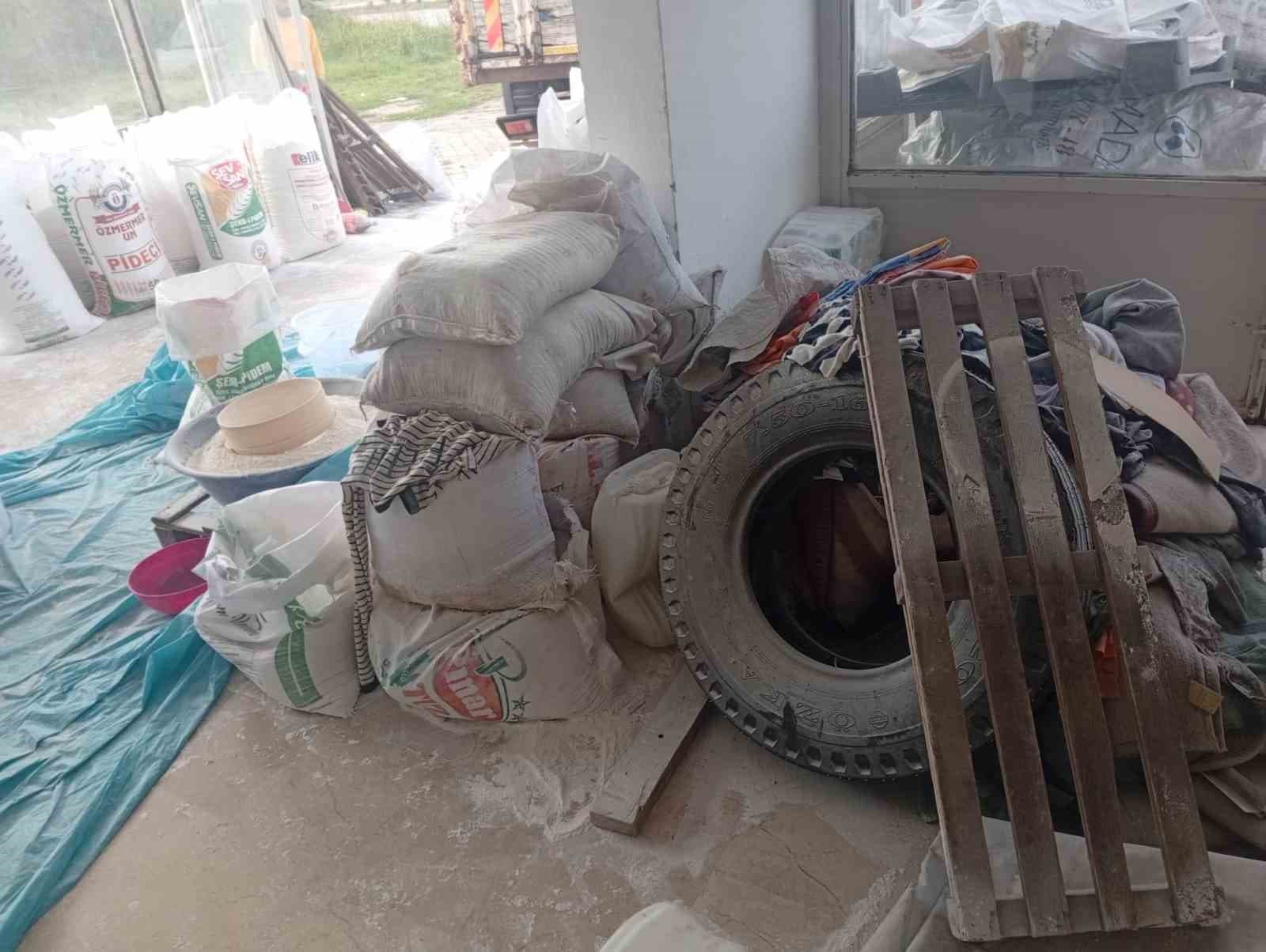 Bartın'da 7.5 Ton Böceklenmiş ve Geçersiz Un Ele Geçirildi