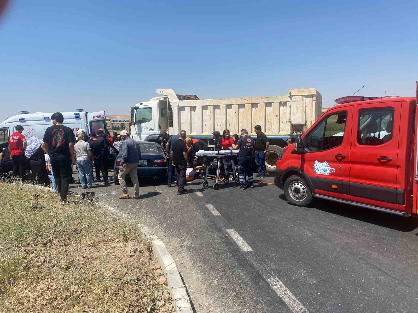 Batman'da Trafik Kazası: 4 Kişi Yaralandı
